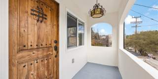 2211 Hyperion Gallery 1