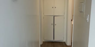 *FIRST MONTH FREE WHEN APPLICATION IS SUBMITTED THE SAME DAY OF TOUR* Bright 1 Bed / 1 Bath with Balcony & Pool – Central AC – Pet Friendly! Gallery 15