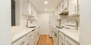 Crestwood Place Gallery 37