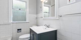 Historic Laurelhurst Home ~ Quiet Neighborhood~ Stunning Water View! 4 Mins to U Village/UW Historic Laurelhurst Home ~ Quiet Neighborhood~ Stunning Water View! 4 Mins to U Village/UW Gallery 17