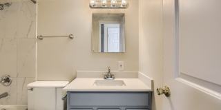 2 Bedroom condo in Denver Gallery 15