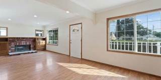 911 North Pass Avenue Gallery 5