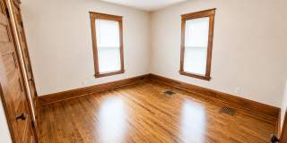 Beautifully Preserved 4 Bed | 2 Bath House in Saint Paul Gallery 14