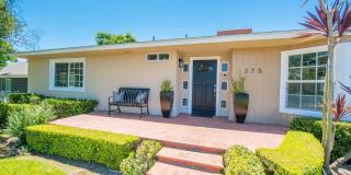 Private Newport Beach Cul-de-Sac Home Gallery 37