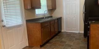 Renovated 3 Bedroom Home with fenced in back yard Gallery 6