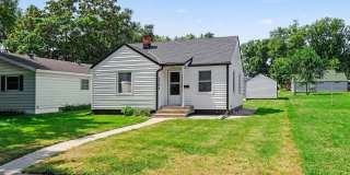 Charming 2-Bedroom Home in Old Town Bellevue! Charming 2-Bedroom Home in Old Town Bellevue! Gallery 1