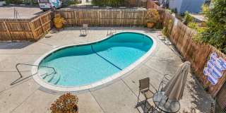 UPDATED 1 Bedroom Apartment @ The Steelio with parking and AC! Gallery 6