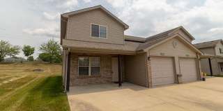 Four Bedroom, Three Bathroom located in Vanderveen Subdivision Gallery 1