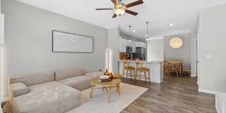 1835 Glade Street Gallery 21