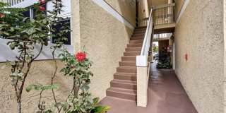 1548 SE ROYAL GREEN Circle Gallery 1