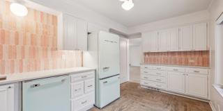 2185 W Lincoln Gallery 8