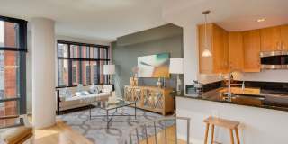 Senate Square Gallery 8