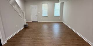 Beautifully Renovated 4BR/2.5BA Home Gallery 6