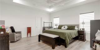 13905 N 35th Street Gallery 13