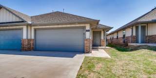 3 Bedroom 2 Bathroom Duplex in the Heart of Bethany!!! 3 Bedroom 2 Bathroom Duplex in the Heart of Bethany!!! Gallery 1