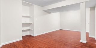 2807 FALLING BROOK Gallery 35