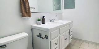 1951 Frank St. / 2519 Virginia Ave Gallery 45