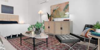 Modern downtown condo studio with private balcony & parking space. Gallery 12