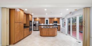 711 LAMBERTON Drive Gallery 18