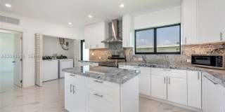 1621 S Treasure Dr Gallery 13
