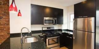Charming 4 Bedroom-No Broker Fee Gallery 1