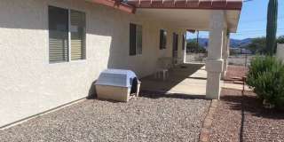 GREAT FURNISHED HOME WITH SIDE PARKING! Gallery 21