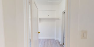 346 Leavenworth Gallery 2