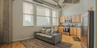 One Bedroom Unit in Wonderful Western Auto Lofts Gallery 29