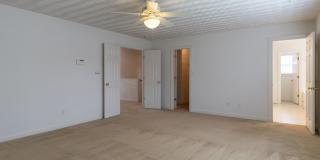 Beautifully maintained 4 bedroom, 2.5 bathroom home for rent in South Chesapeake! Gallery 31