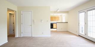 Pet-Friendly Villas at Southern Ridge Apartment Pet-Friendly Villas at Southern Ridge Apartment Gallery 3