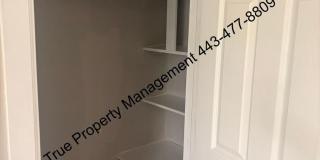 Spacious 5 Bedroom Home with Large Backyard & In-Unit Washer/Dryer Gallery 13