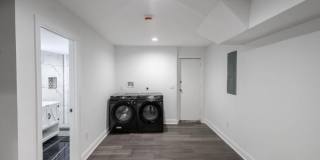 3905 8TH Street Gallery 10