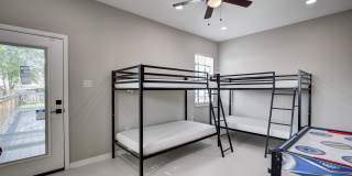 515 Nolan Gallery 29