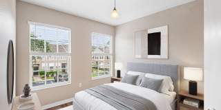 TAMPA TOWNHOME IN GATED COMMUNITY! Gallery 12