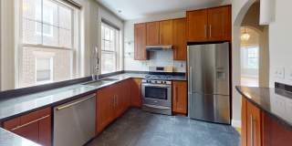 79 Thatcher St Unit 2, Brookline, MA 02446 Gallery 1