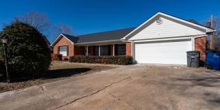 4 Bedroom Home Available For Immediate Move In!! Gallery 1