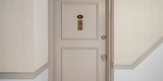 48 Roseland Avenue Gallery 16