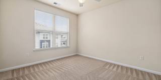 Level at 401 Gallery 21