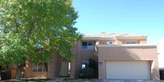Large 4 Bedroom House in La Cueva District Gallery 1