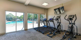 The VUE at Crestwood Apartments Gallery 13