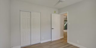 644 Pier Ave Gallery 13