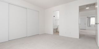 Beautiful upstairs 2-bedroom, 2-bathroom apartment Gallery 17