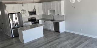249 N Hickory Gallery 3