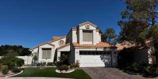 Desert Shores Living. Cul-De-Sac. Downstairs Bed Gallery 1