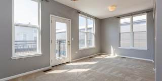 3238 N KILBOURN Avenue Gallery 10
