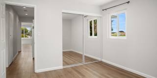 Upgraded Oceanside 3 Bedroom, Available Now! Small Pet OK! Gallery 23