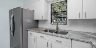 1303 South Moody Avenue - B Gallery 16