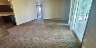 305 E Expressway Gallery 4