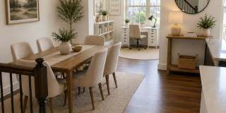 3 Bedroom Townhome with Garage! Gallery 1