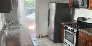 460 North Maple Avenue Gallery 4